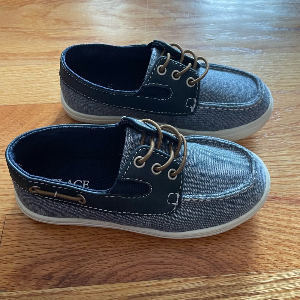 Children’s place boys boat shoes
